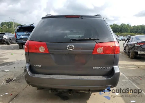 2009 Toyota Sienna Ce z USA, uszkodzony, nr VIN 5TDZK23C29S287449